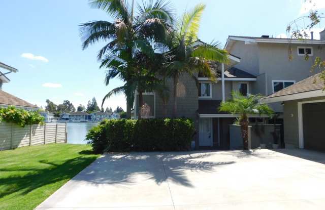 Lakefront 3 bedroom 2.5 Baths Condo - 7 Lakeview, Irvine, CA 92604
