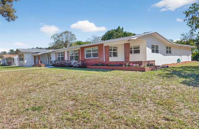 7280 SW 128th St photos photos