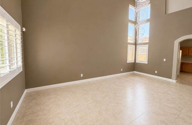 3177 Dusty Moon Avenue Gallery 2