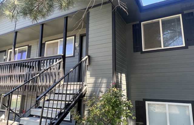 697 SE 6th Ave photos photos