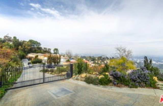 14465 Mulholland Drive Gallery 3