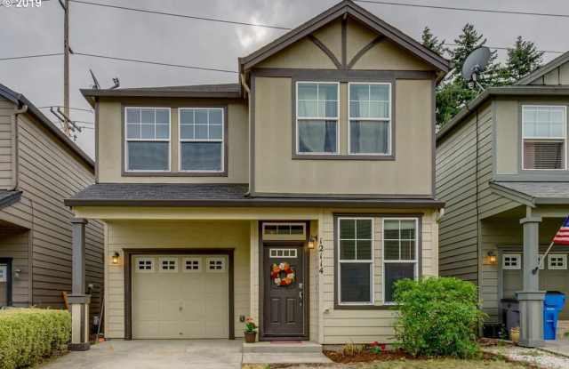 Charming 3BR House in Vancouver Gallery 1