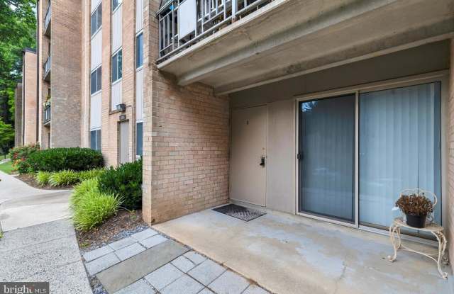 12413 BRAXFIELD Court Gallery 2