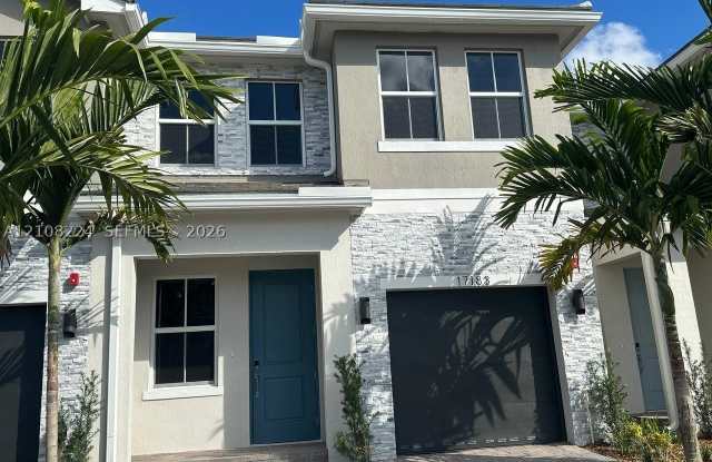 17183 SW 2nd Cir Gallery 1