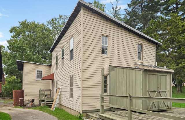 11010 YORK Road unit: Rear photos photos