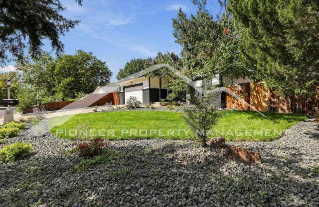 Fully Refreshed 4 Bedroom Home with New Landscape and 2 car Garage! Gallery 4