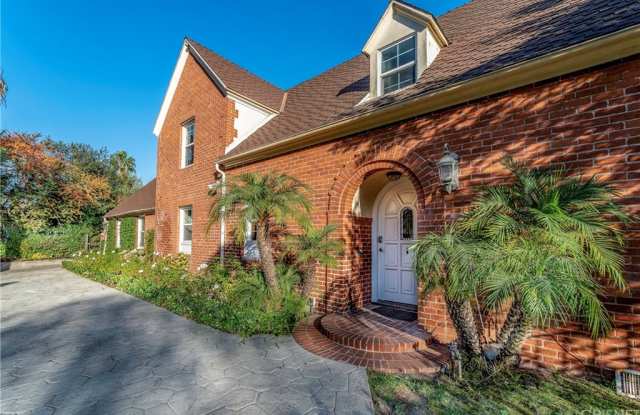 530 Hilgard Avenue Gallery 4