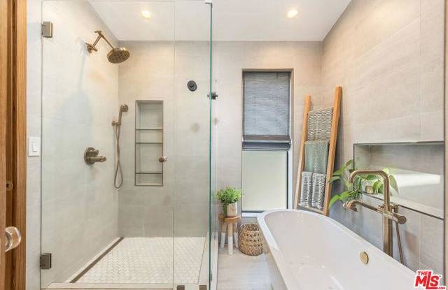 4 Vista Terrace - 4 Vista Terrace, Los Angeles, CA 90272