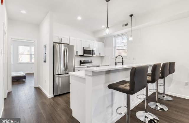 315 N 40TH STREET - 315 North 40th Street, Philadelphia, PA 19104