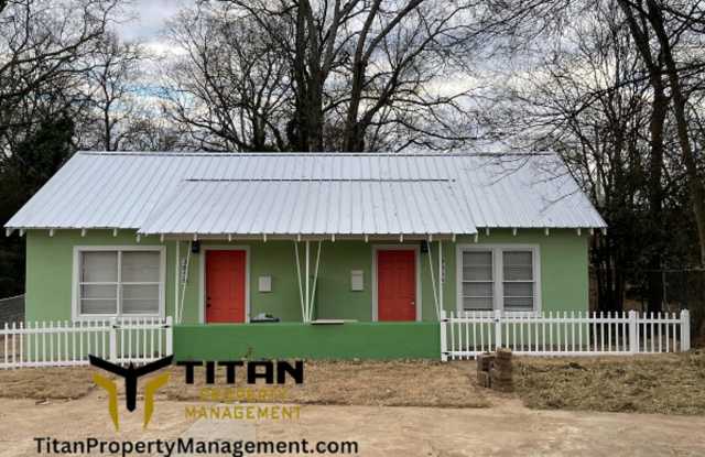 1bed Renovated Downtown Duplex photos photos