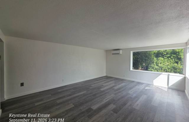00985 Gallery 3