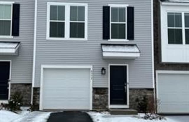 4952 Brookside Court - 4952 Brookside Court, Lehigh County, PA 18036