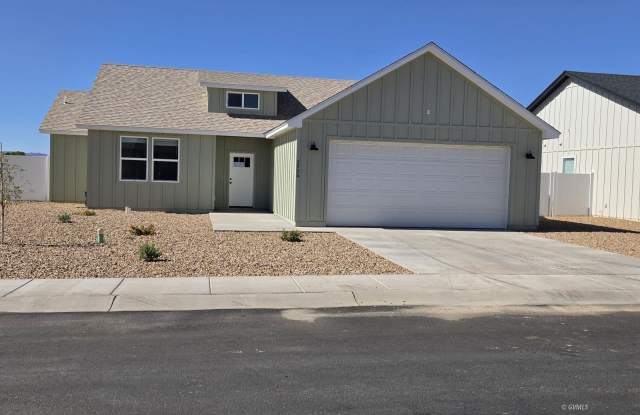 2926 W Eagle Dr Gallery 1