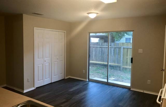 94 KENROCK RIDGE Gallery 4