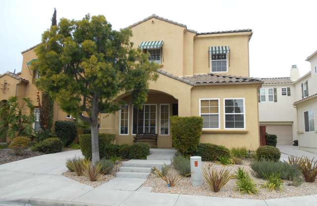 Stunning 3BR+Den Tuscan Villa in Torrey Del Mar - Your Dream Home Awaits - 7704 Marker Road, San Diego, CA 92129