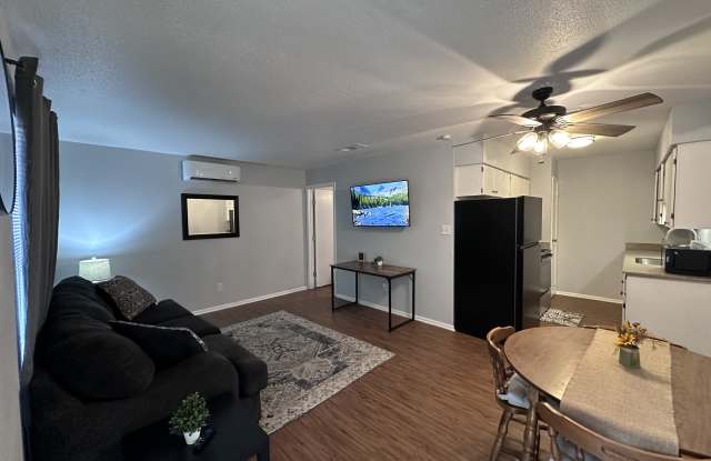 3802 Pine Street - 3 photos photos