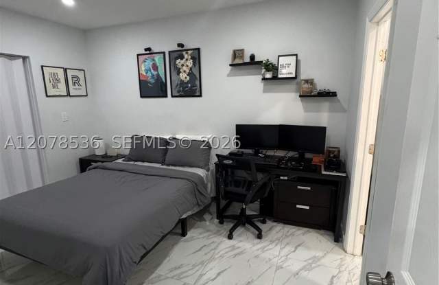 19751 SW 124th Ct Gallery 3