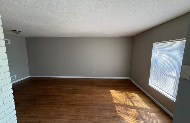 3975 Kerwin Dr Gallery 3