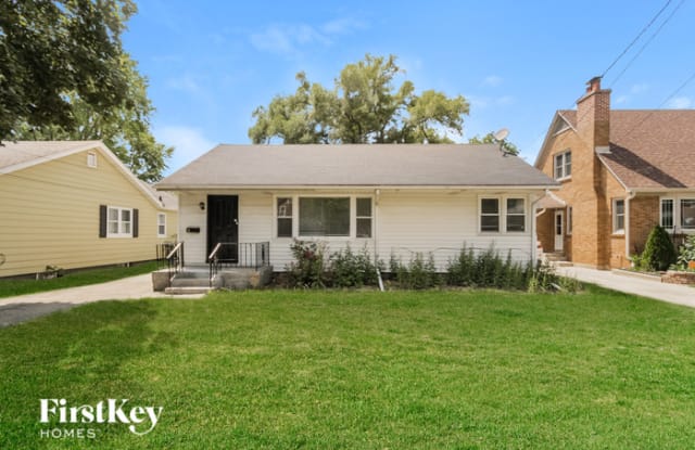 821 Douglas Avenue - 821 Douglas Avenue, Aurora, IL 60505