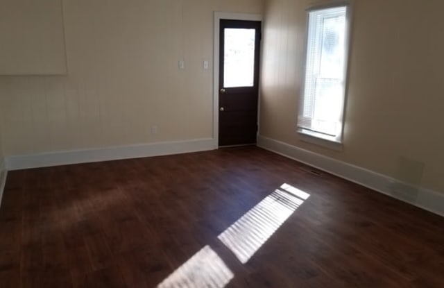 2041-2043 Pine St - 1 photos photos