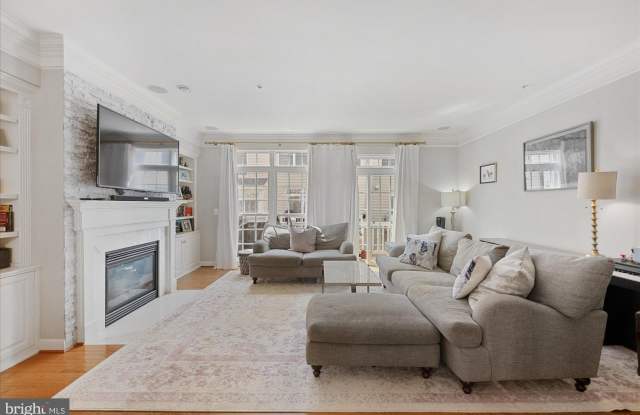 5160 BRAWNER PLACE Gallery 2