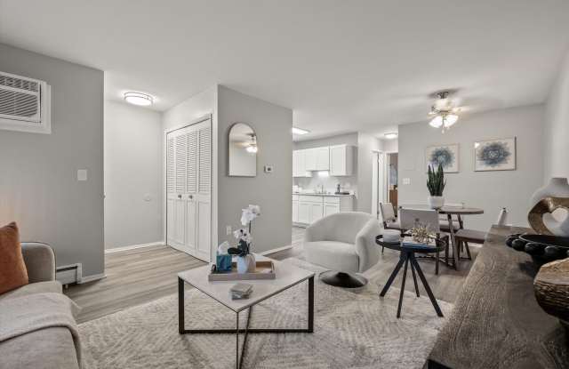 Huntington House Riverview Gallery 2