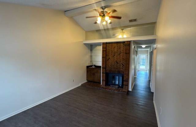 7013 Wesley Court Gallery 3