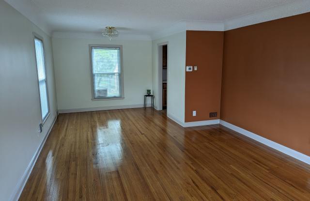 621 Sheridan Avenue North Gallery 3