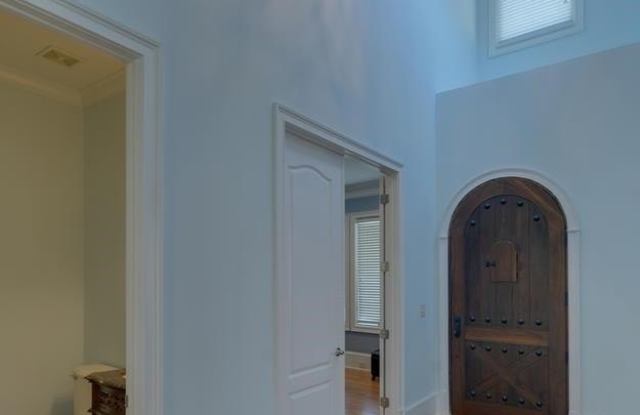 5989 Chickasaw Gallery 2