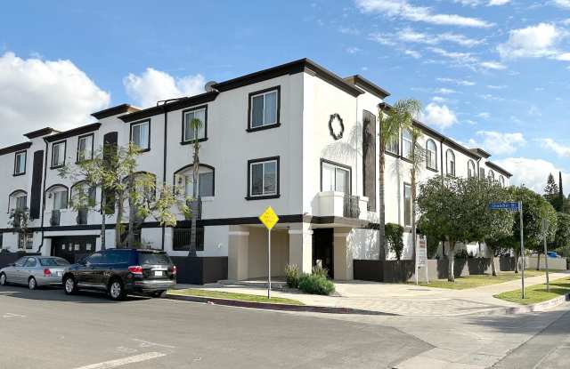 Satsuma Townhomes photos photos