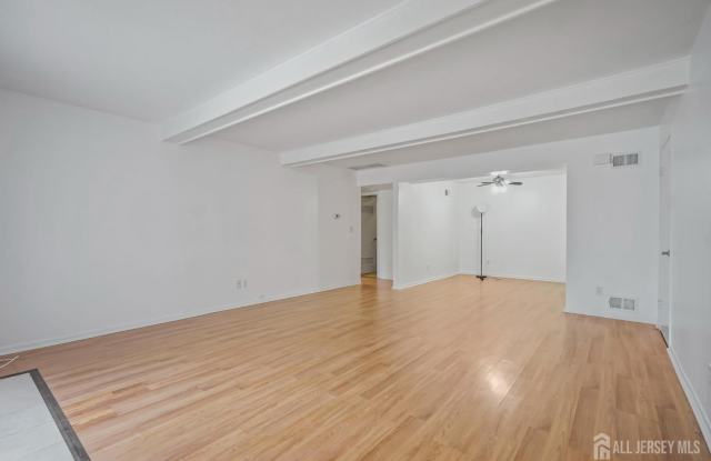 53 Foxtail Lane Gallery 4