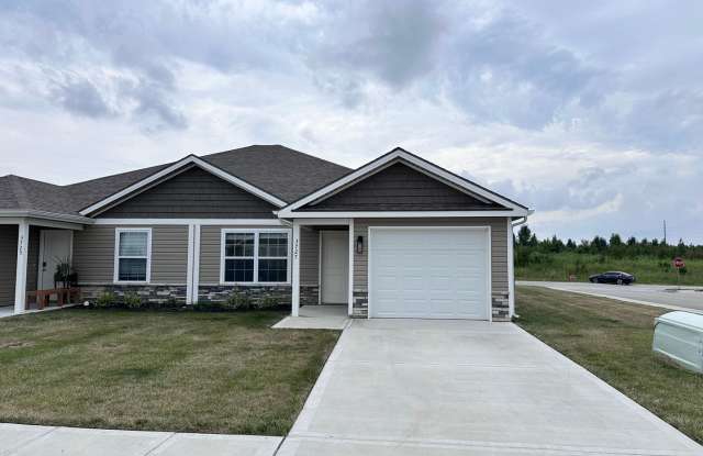 3 Bed | 2 Bath | 1 Car Garage Single Level Duplex in Kansas City photos photos