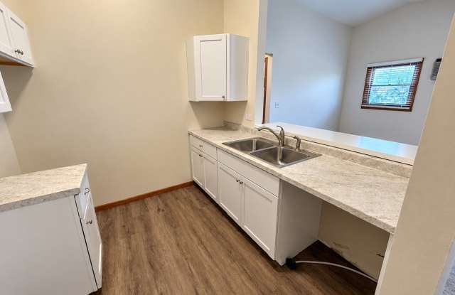 1375 Cunat Court Gallery 4