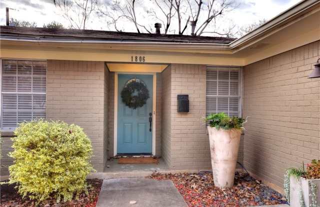 1806 E 18th Gallery 2