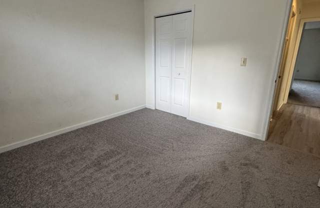 4258 Pinehurst Cr. R6 Gallery 3