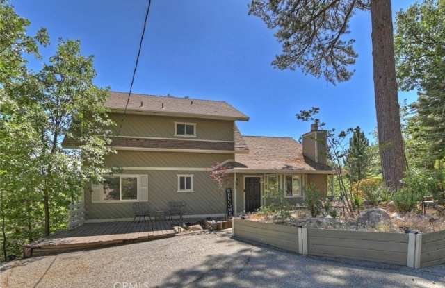 695 Sutter - 695 Sutter Lane, Lake Arrowhead, CA 92352