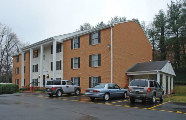 4622 Grandin Rd Sw - 4622 Grandin Road Southwest, Roanoke, VA 24018