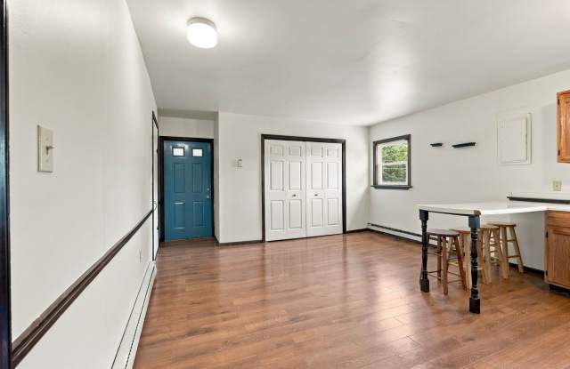 2137 Old Philadelphia Pike Gallery 3