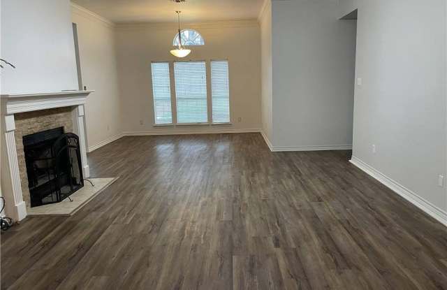 2828 Brandywine Gallery 3