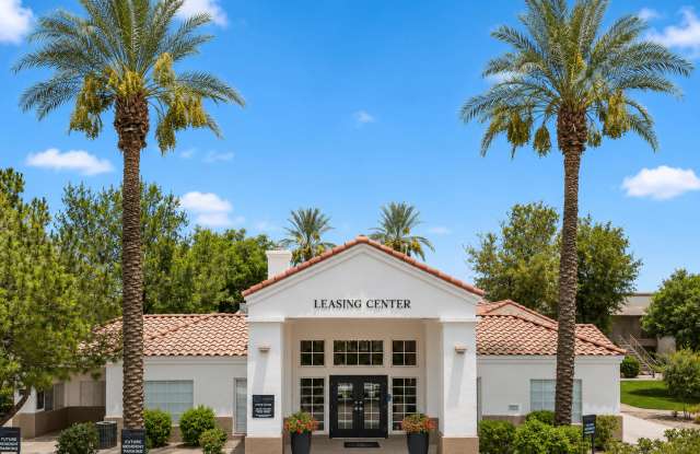 La Fontaine Sun City - Senior Housing Gallery 1