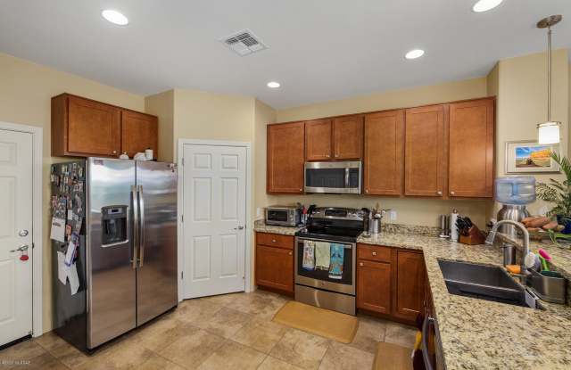 2826 N Silkie Place - 2826 North Silkie Place, Tucson, AZ 85719