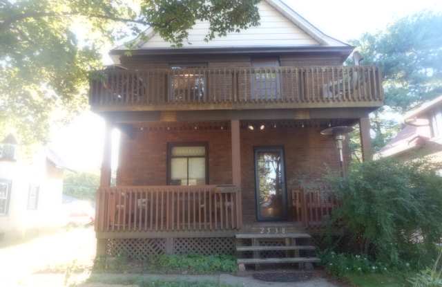 2538 Jefferson St NE # 2 Gallery 1