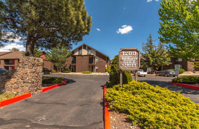 WALK TO NAU! 1 Bedroom Condo at University Meadows - $1500.00! photos photos