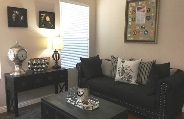 13185 Norfolk Court Gallery 4