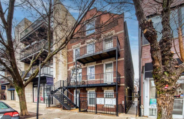 2026 N Damen photos photos