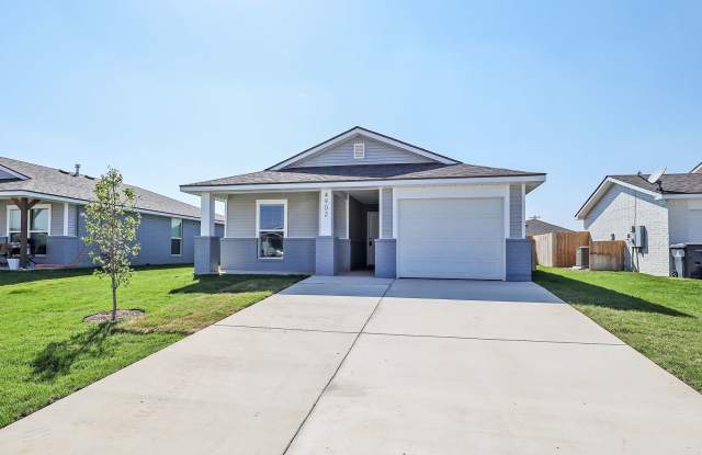 New listing in Tradewind square! 4902 Locker photos photos New listing in Tradewind square! 4902 Locker photos photos
