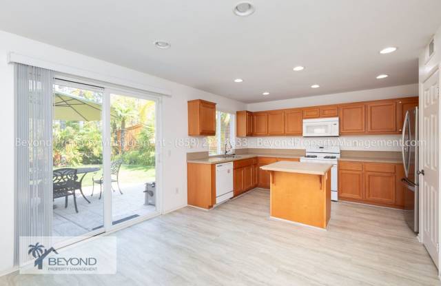 ***SOLAR***GATED ACCESS***2 CAR GARAGE***PRIVATE BACKYARD photos photos