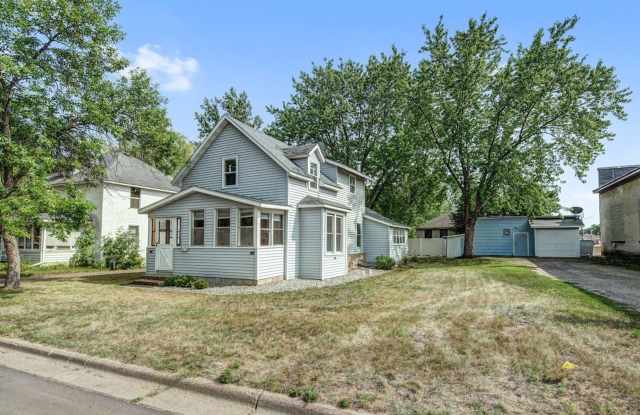 Charming Character Home with Screened Porch  Main Floor Laundry in North Branch photos photos
