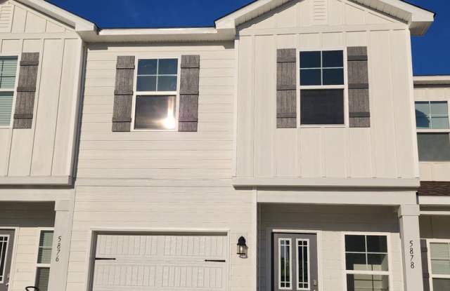 For Lease - 3 BR|2.5 BA New Construction Townhome Gallery 1