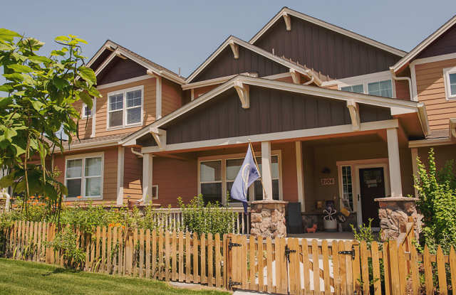 Wonderful Townhome - 2106 Sandbur Drive, Fort Collins, CO 80525